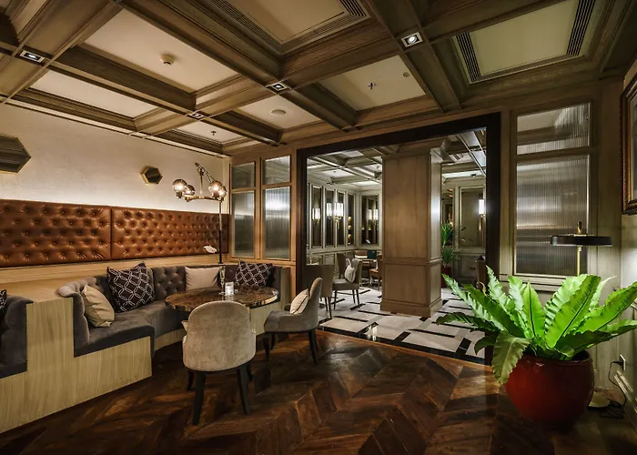 Muu Bangkok, Petits De Luxe Du Monde 5*