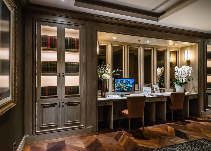 Muu Bangkok, Kleine Luxe De Wereld Hotel 5*