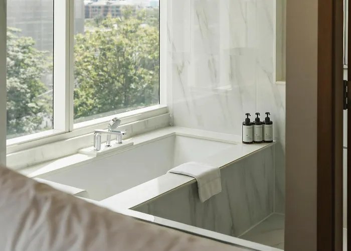 Muu Bangkok, Kleine Luxe De Wereld Hotel 5*