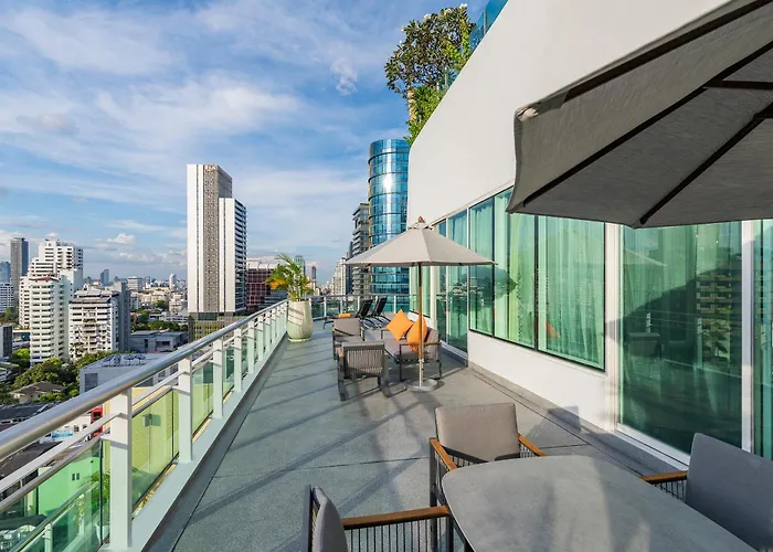 Muu Bangkok, Kleine Luxe De Wereld Hotel 5*