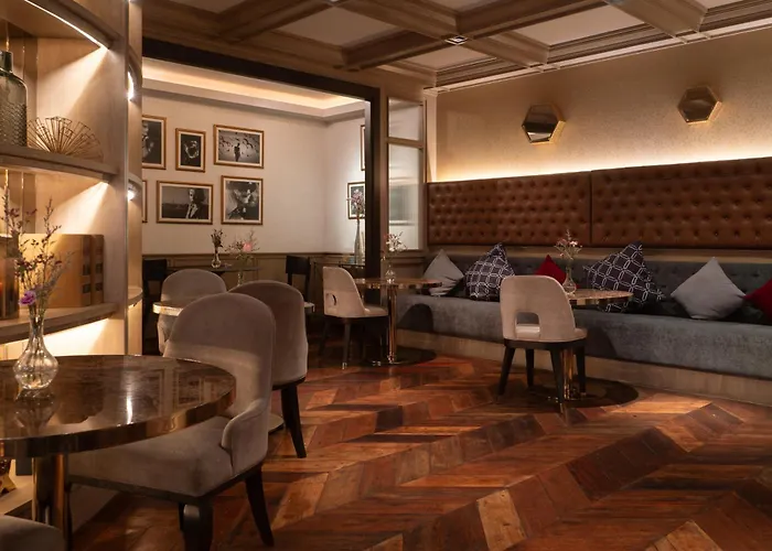 Muu Bangkok, Kleine Luxe De Wereld 5*