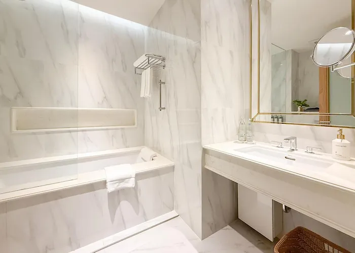 Muu Bangkok, Small Luxury Of The World מלון 5*